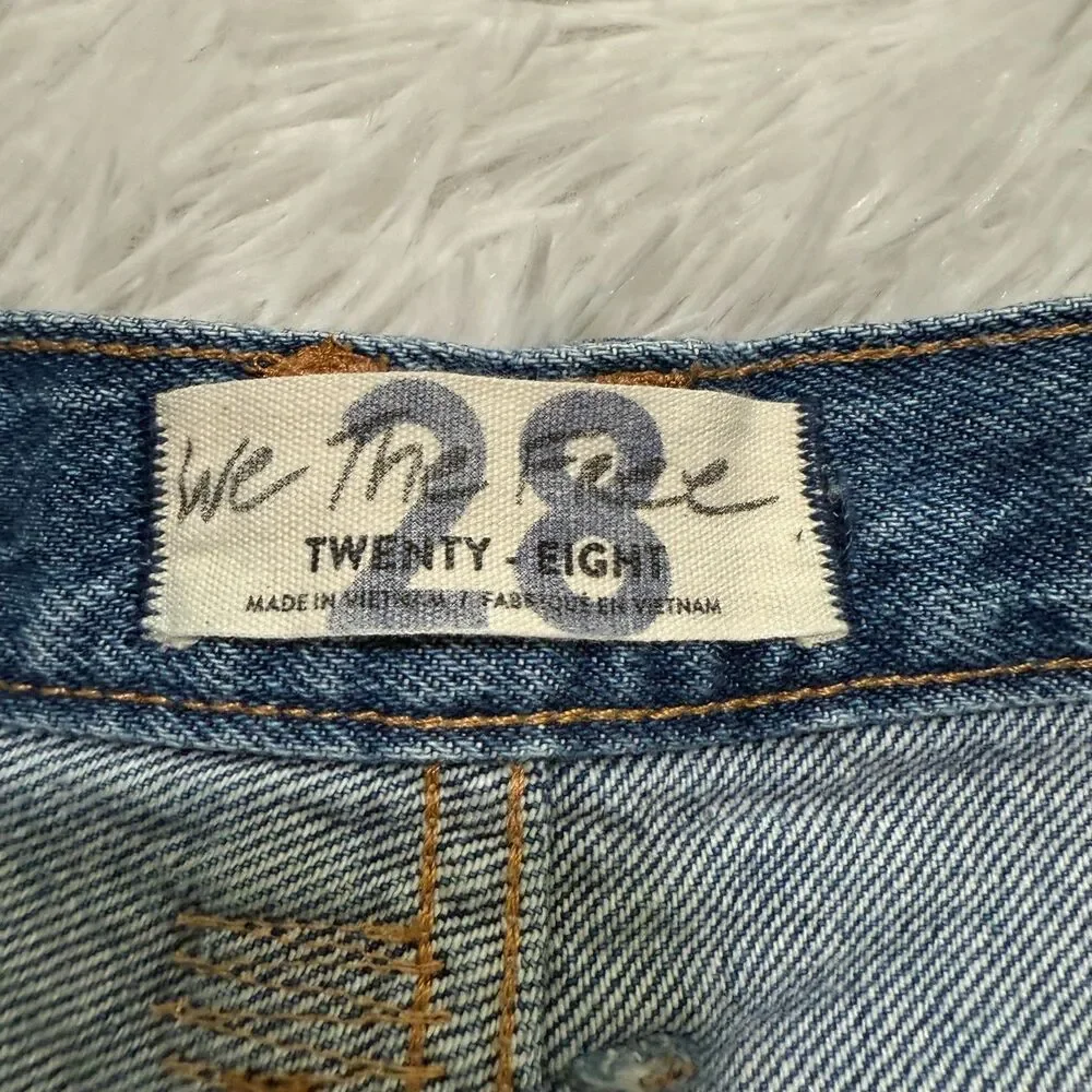 Women We The Free Distressed High Rise Denim Short in Light Wash Blue Size 28